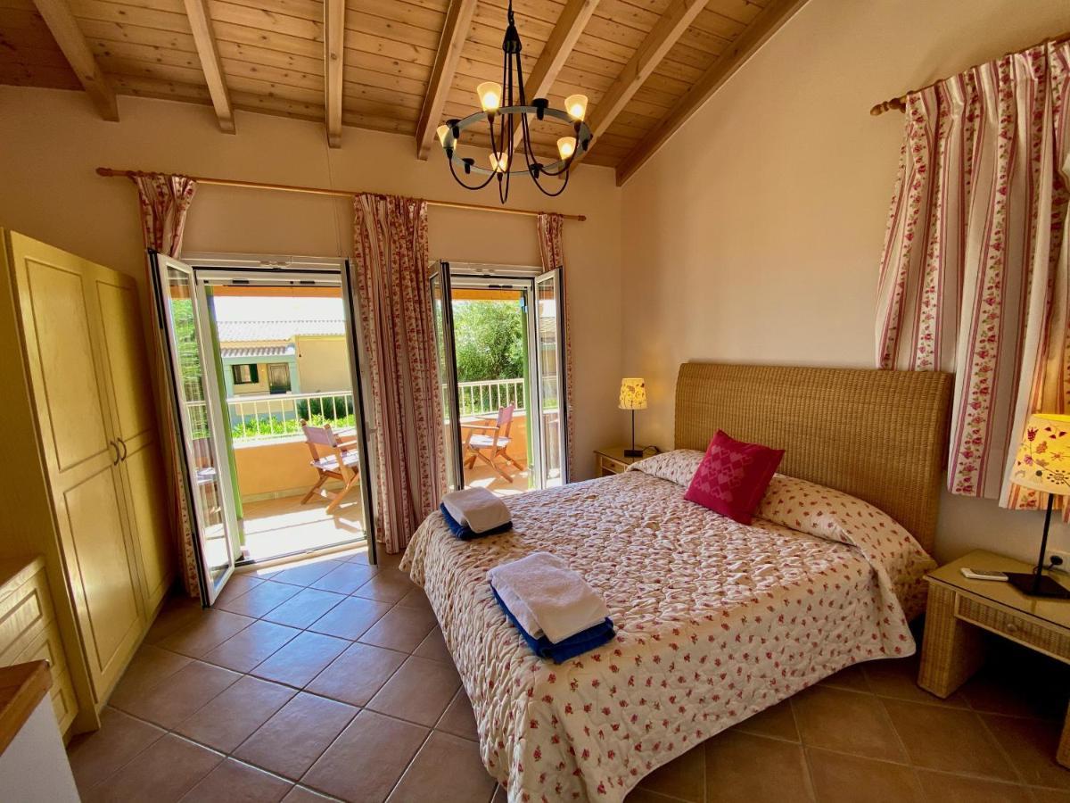 La Riviera Barbati Seaside Apartments & Villas Exterior photo